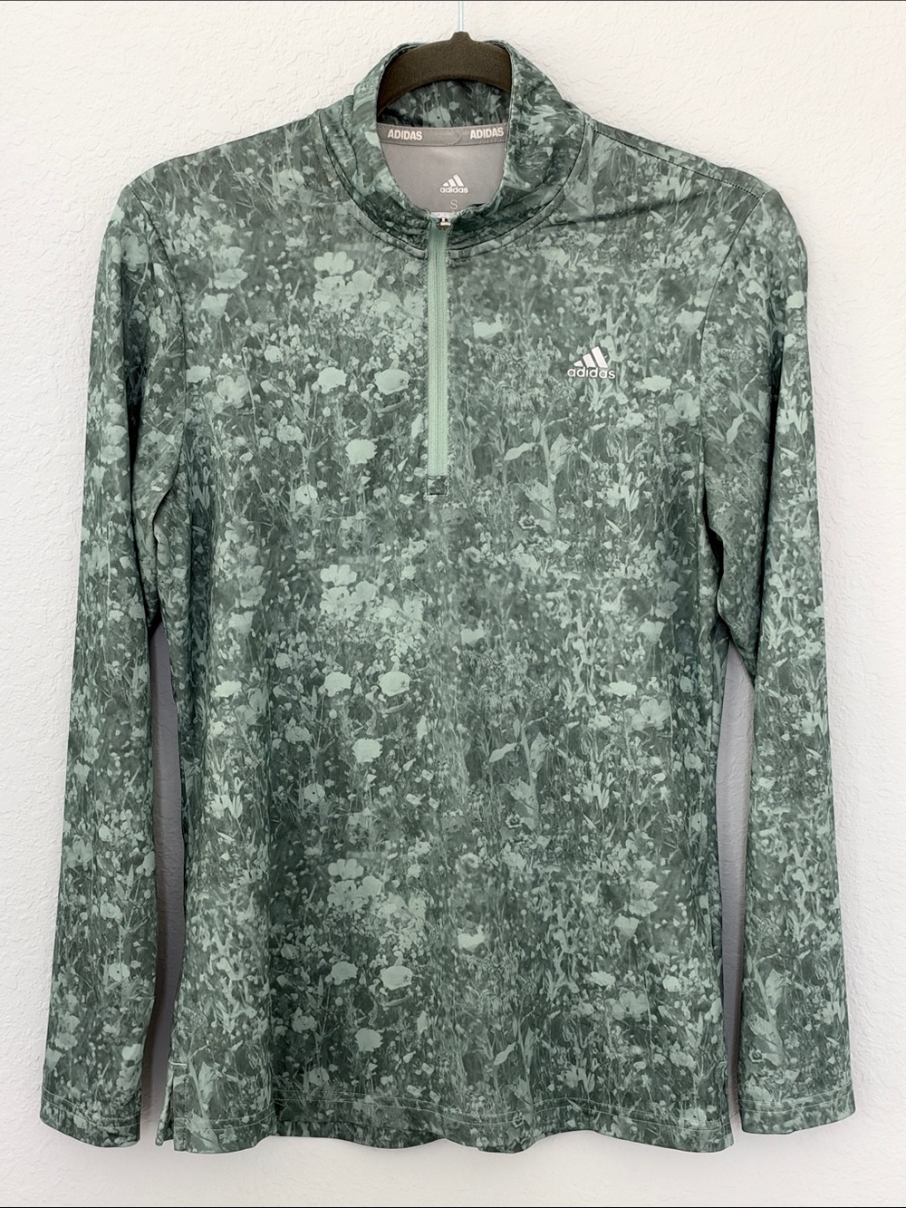 Adidas Golf Women’s Small Green Floral Print Quarter Zip Long Sleeve Pullover
